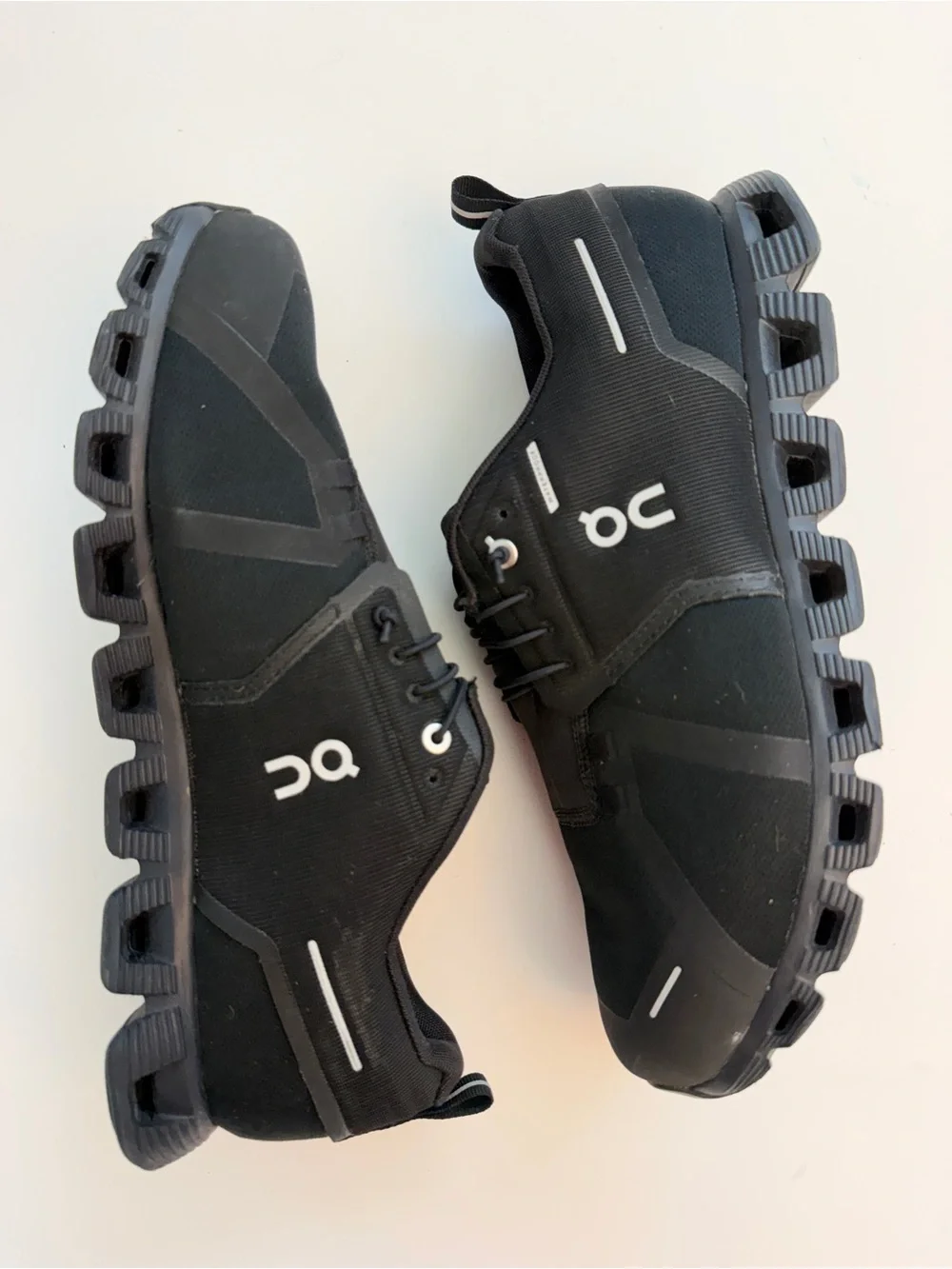 On Cloud 5 Waterproof Sneakers, Men’s Size 11